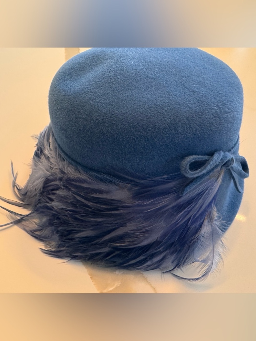 Vintage Eva Mae Modes Blue Fur Felt Cloche Hat Ostrich Feathers
